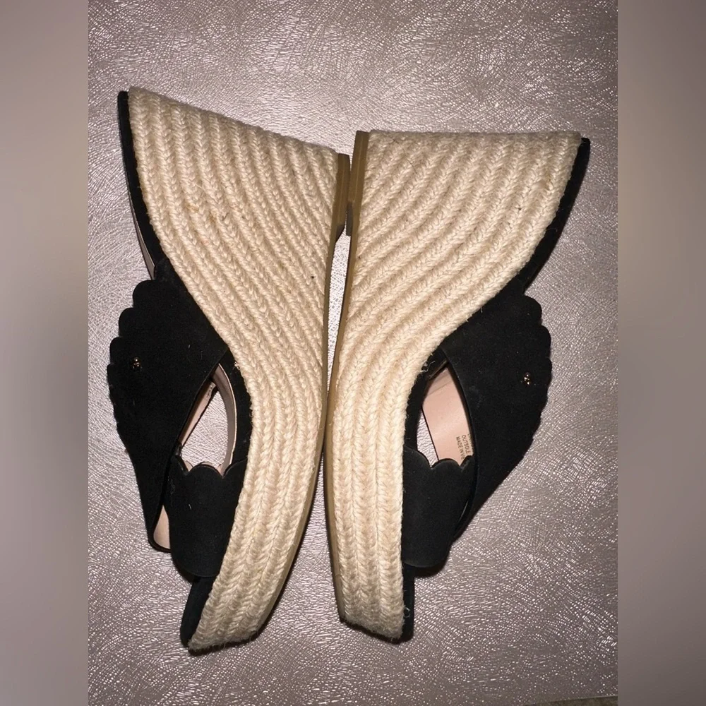 Kate Spade like new  Black and Cream espadrille Wedge Sandals 6.5 vacation